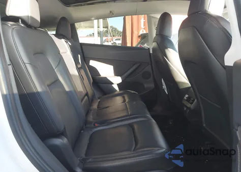 2021 Tesla Model Y Long Range Dual Motor All-Wheel Drive из США, поврежденный, VIN 5YJYGAEEXMF112658